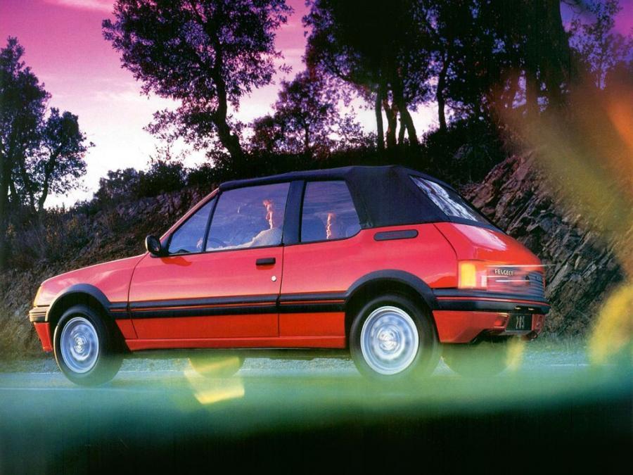  Peugeot 205 CTI 1986 года  (фото 10 из 14)